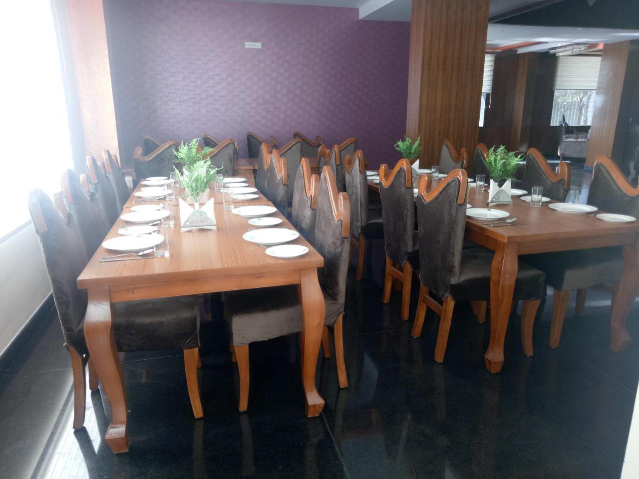 Npg Hotel Yelahanka Dış mekan fotoğraf