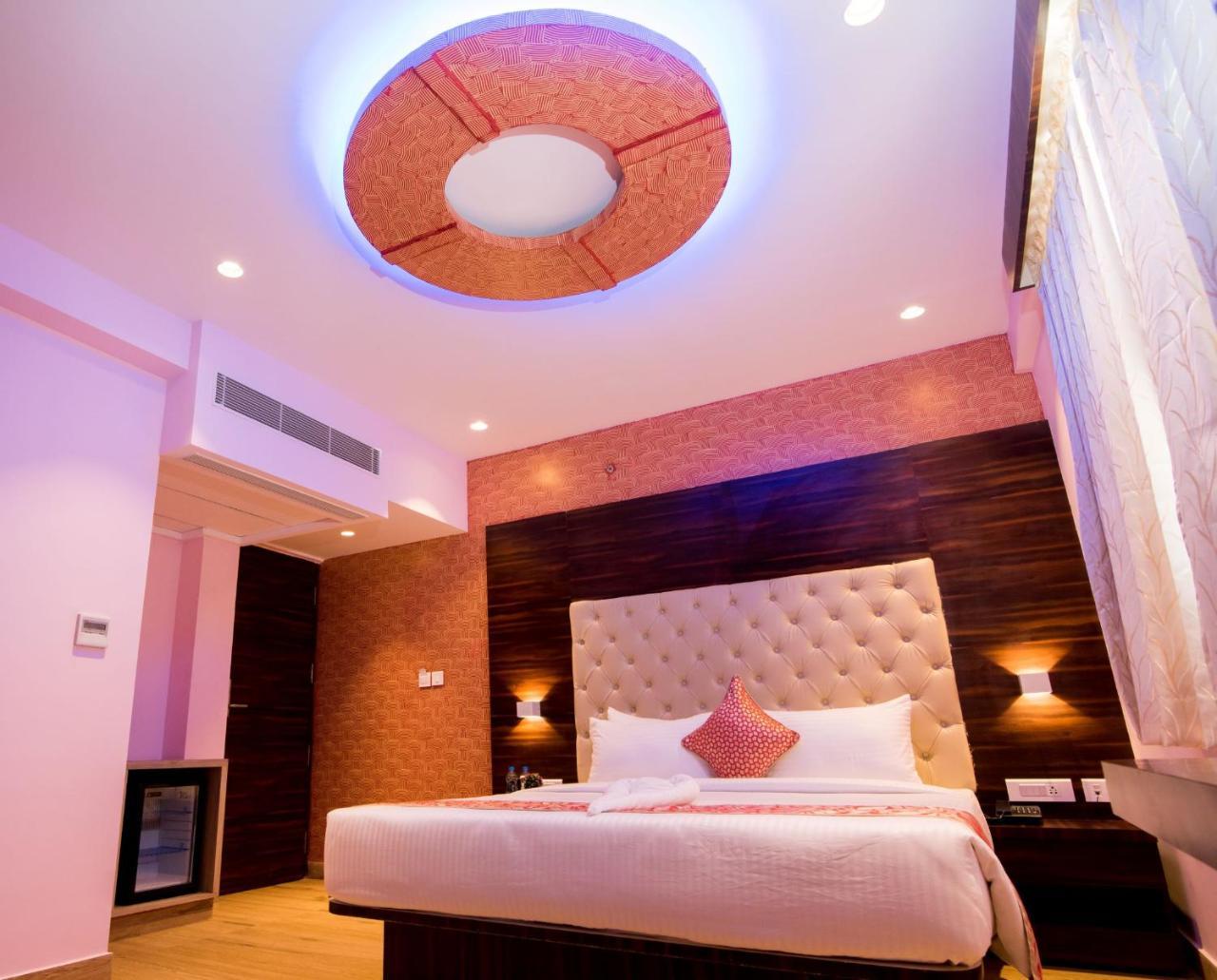 Npg Hotel Yelahanka Dış mekan fotoğraf